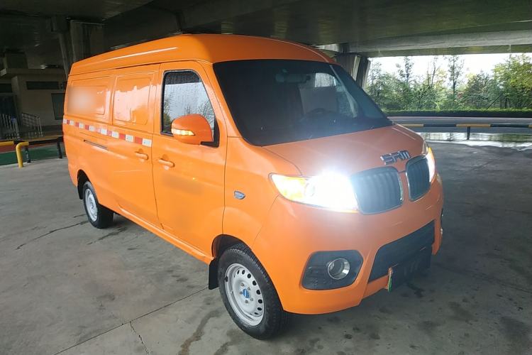 Used SRM New Energy Haishi EV 2021 Standard Model Front Right 45 Deg