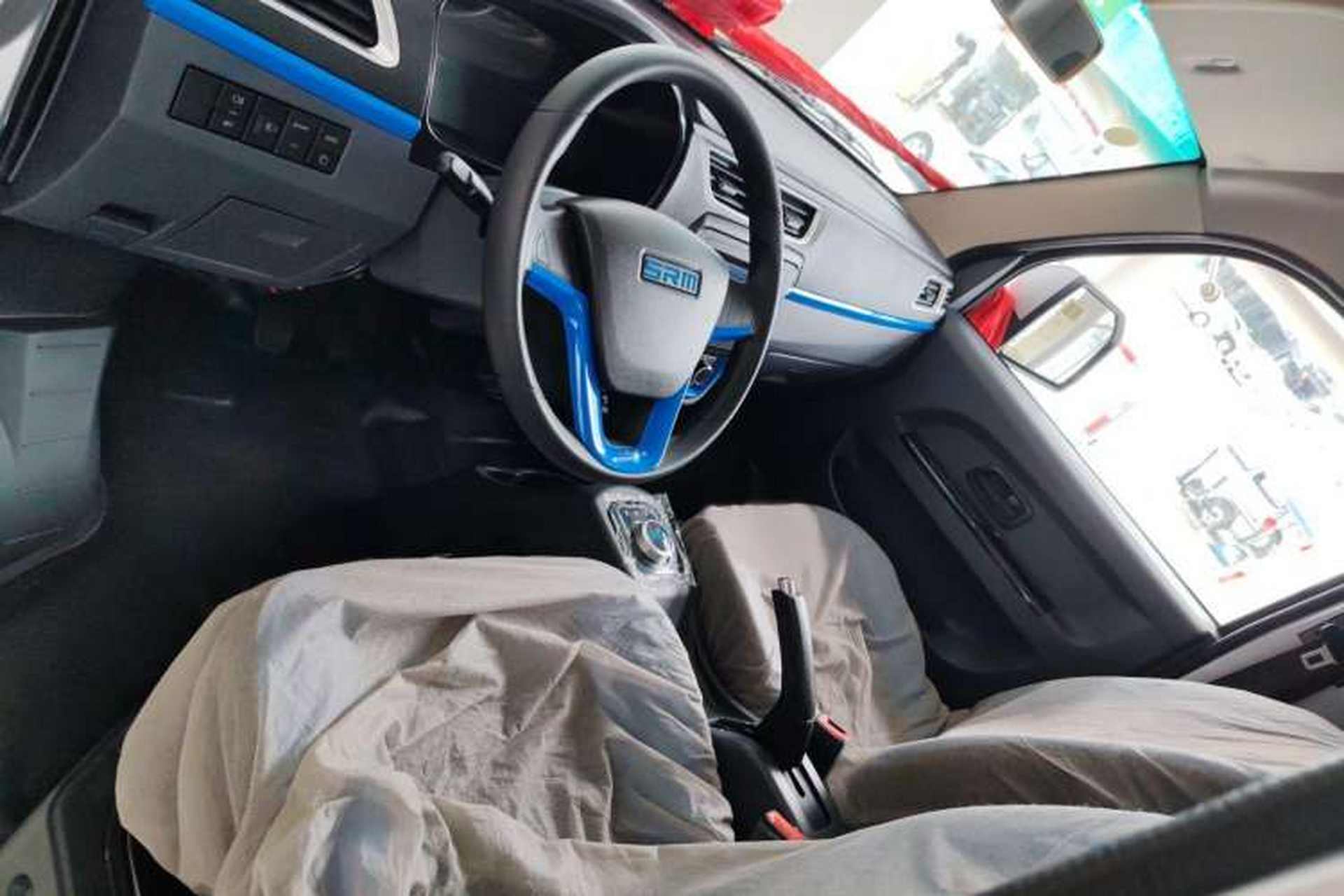 Used SRM New Energy T3L EV 2023 Pickup Truck 41.86 kWh Interior 1