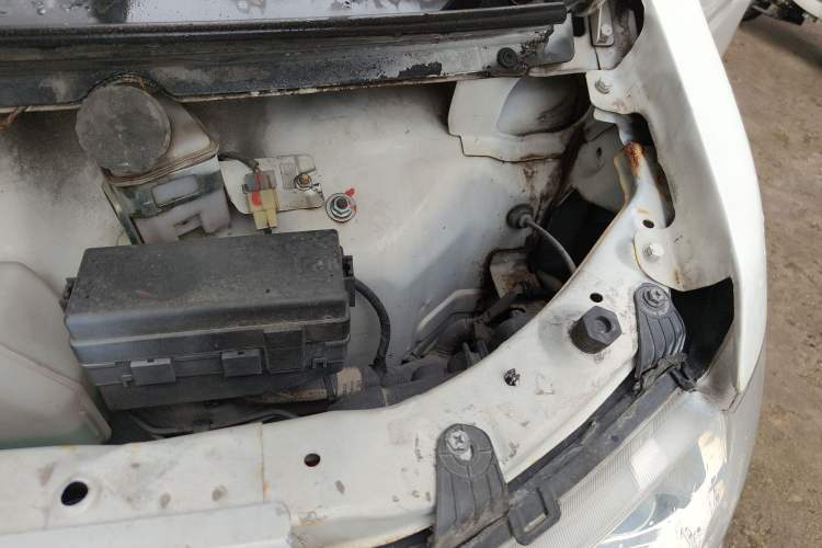 Used SRM New Energy Xiaohaishi EV 2019 Standard Model Engine Bay Left