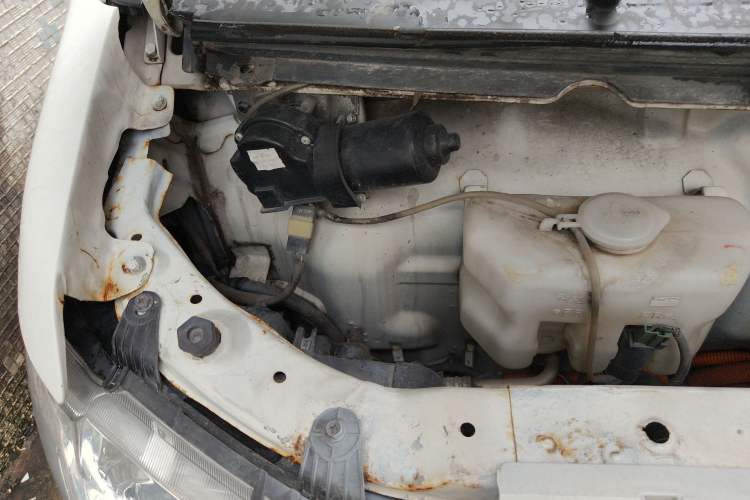 Used SRM New Energy Xiaohaishi EV 2019 Standard Model Engine Bay Right