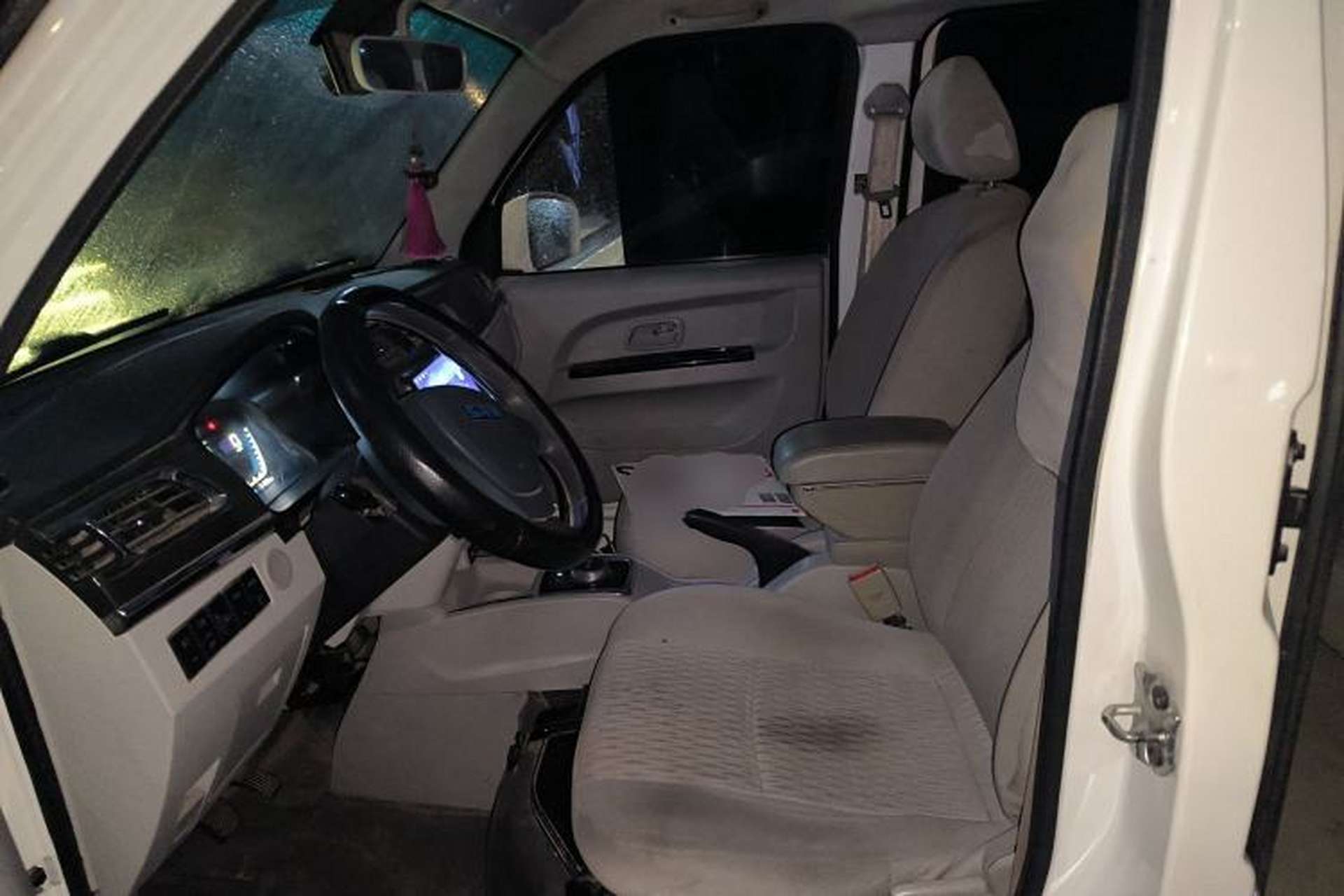 Used SRM New Energy Xiaohaishi EV 2019 Standard Model Left Front Seat