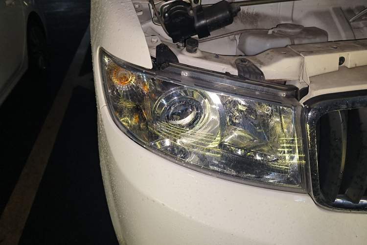 Used SRM New Energy Xiaohaishi EV 2019 Standard Model Right Front Headlight