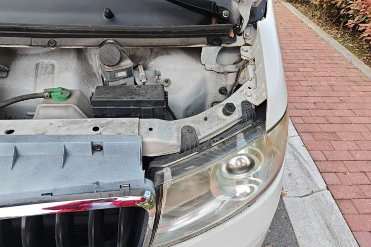 Used SRM New Energy Xiaohaishi EV 2021 Standard Model Engine Bay Left