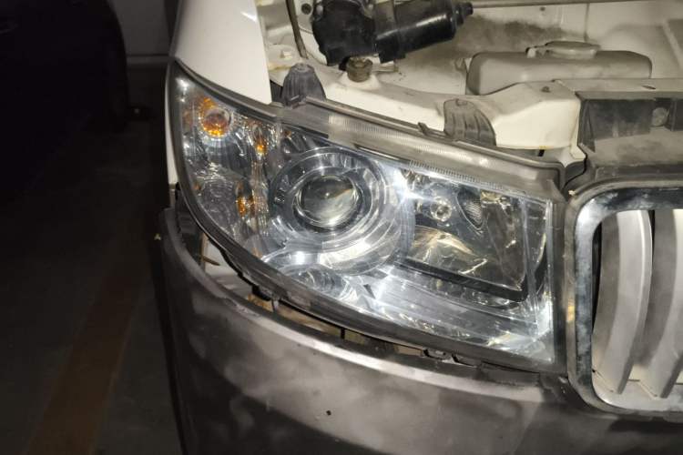 Used SRM New Haishi X30L  Right Front Headlight
