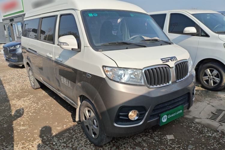 Used SRM New Haishi X30L 2024 1.5L CNG Super Enjoyment Version Passenger Van 6/7 Seats SWCC15M Front Right 45 Deg