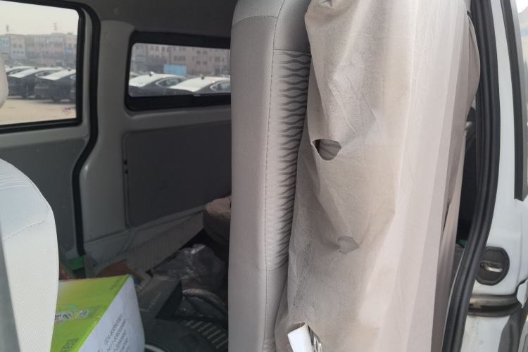 Used SRM New Haishi X30L 2024 1.6L Business Edition Van 2/5 Seats Front-mounted Air Conditioning Version SWJ16 Interior 2