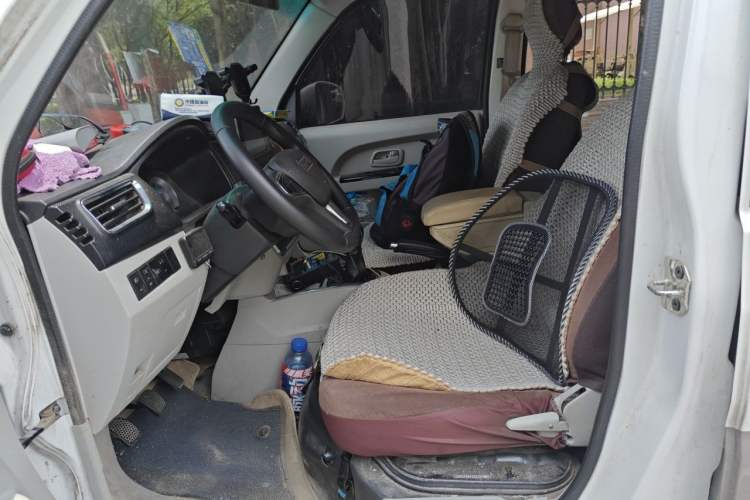 Used SRM New Haishi X30L 2025 1.5L Wealth Edition Minibus 5/6/7 Seats Central Air Conditioning Double Doors Left Front Seat