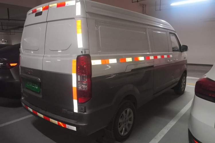Used SRM New Haishi X30L 2025 1.6L Wealth Edition Van 2/5 Seats Front-mounted Air Conditioning Double Doors Rear Right 45 Deg