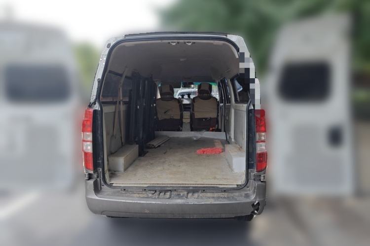 Used SRM New Haishi X30L 2025 1.5L Wealth Edition Minibus 5/6/7 Seats Central Air Conditioning Double Doors Trunk