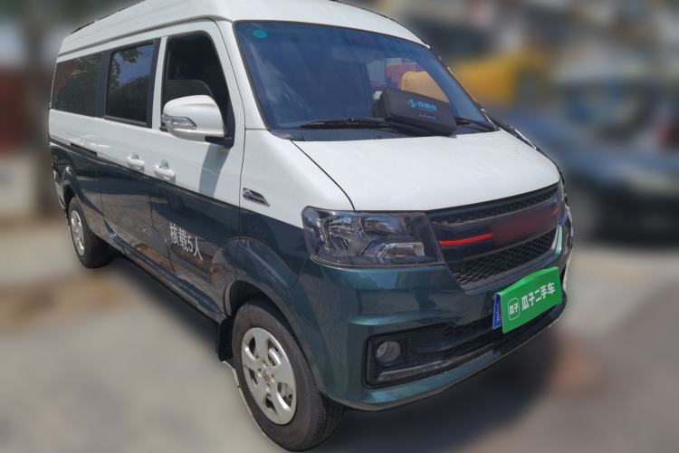 Used SRM New Haishi X30L 2025 1.5L Wealth Edition Minibus 5/6/7 Seats Central Air Conditioning Double Doors Front Right 45 Deg