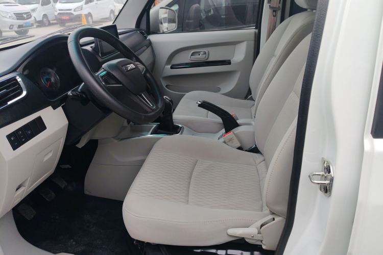 Used SRM New Haishi X30L 2025 1.5L Wealth Edition Minibus 5/6/7 Seats No Air Conditioning Double Doors Left Front Seat