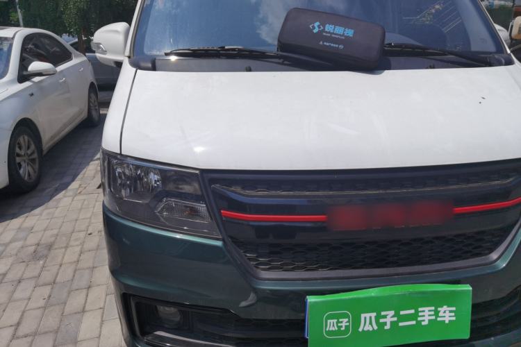 Used SRM New Haishi X30L 2025 1.5L Wealth Edition Minibus 5/6/7 Seats Central Air Conditioning Double Doors Right Front Headlight