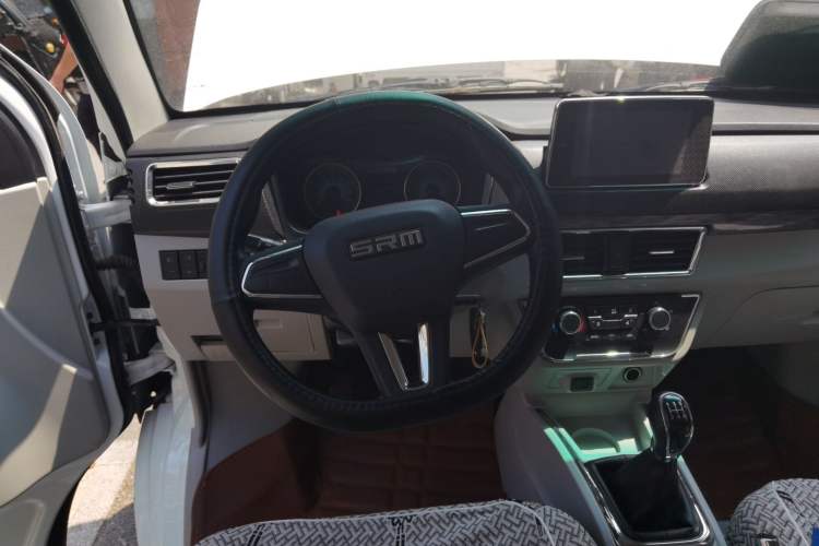 Used SRM New Haishi X30L 2025 1.5L Wealth Edition Minibus 5/6/7 Seats Central Air Conditioning Double Doors Steering Wheel