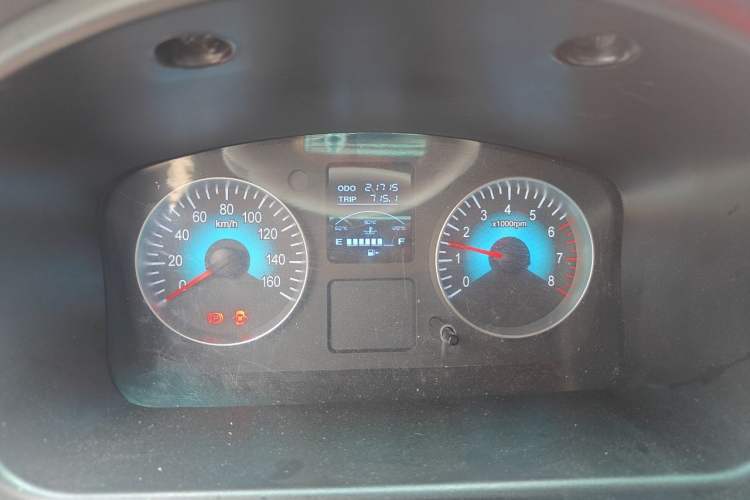 Used SRM New Haishi X30L 2025 1.5L Wealth Edition Minibus 5/6/7 Seats Central Air Conditioning Double Doors Instrument Cluster