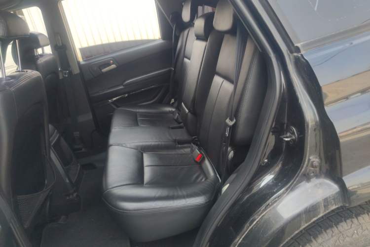 Used SsangYong Actyon 2011 2.0T Four-Wheel-Drive Luxury Diesel Edition Left Rear Seat
