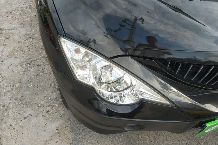 Used SsangYong Actyon 2011 2.0T Four-Wheel-Drive Luxury Diesel Edition Right Front Headlight