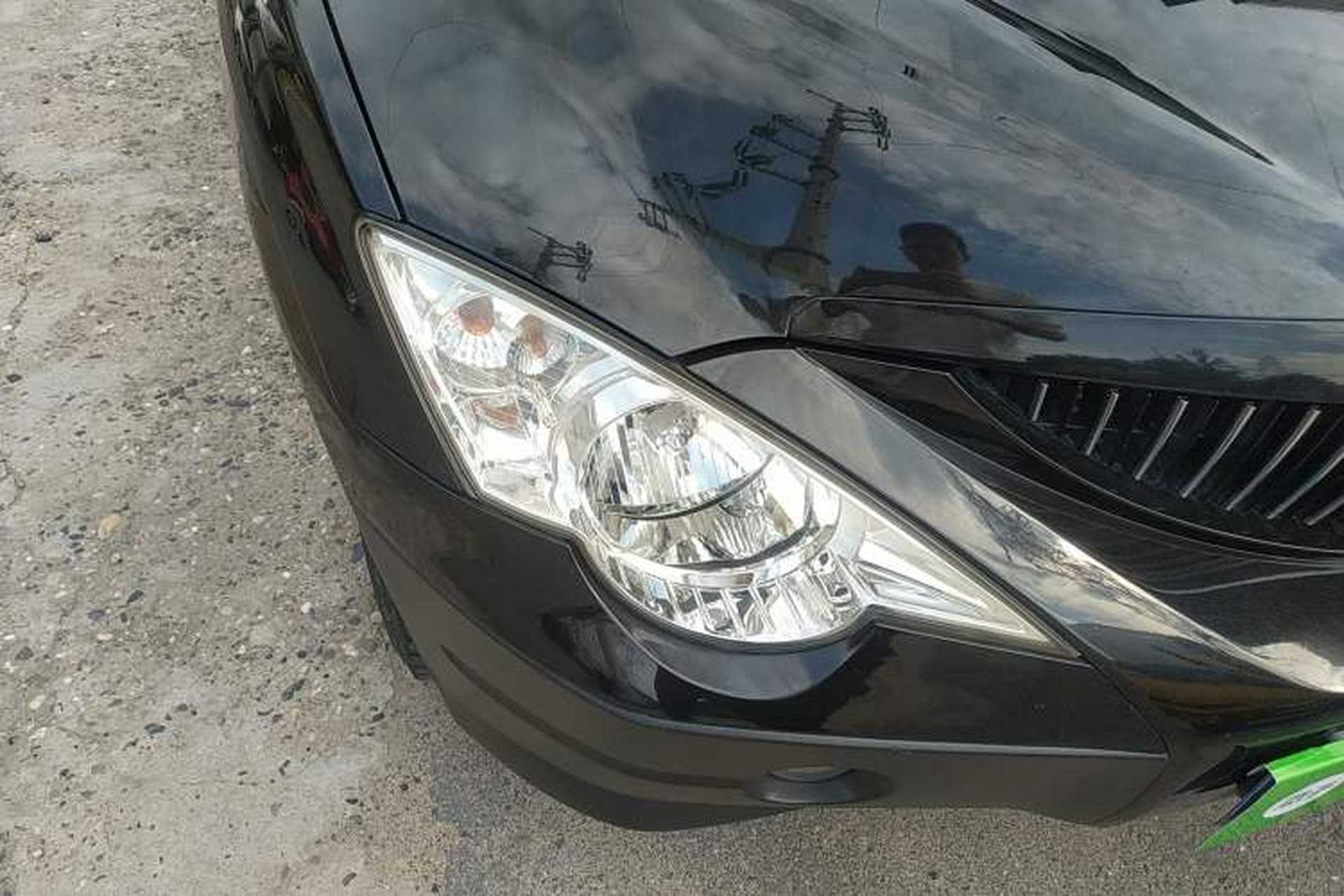 Used SsangYong Actyon 2011 2.0T Four-Wheel-Drive Luxury Diesel Edition Right Front Headlight