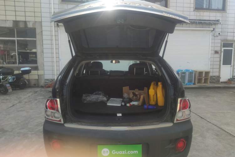 Used SsangYong Actyon 2011 2.0T Four-Wheel-Drive Luxury Diesel Edition Trunk