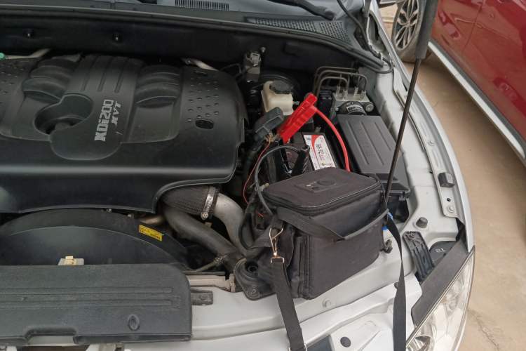 Used SsangYong Actyon 2011 2.0T Two-Wheel-Drive Luxury Diesel Edition Engine Bay Left