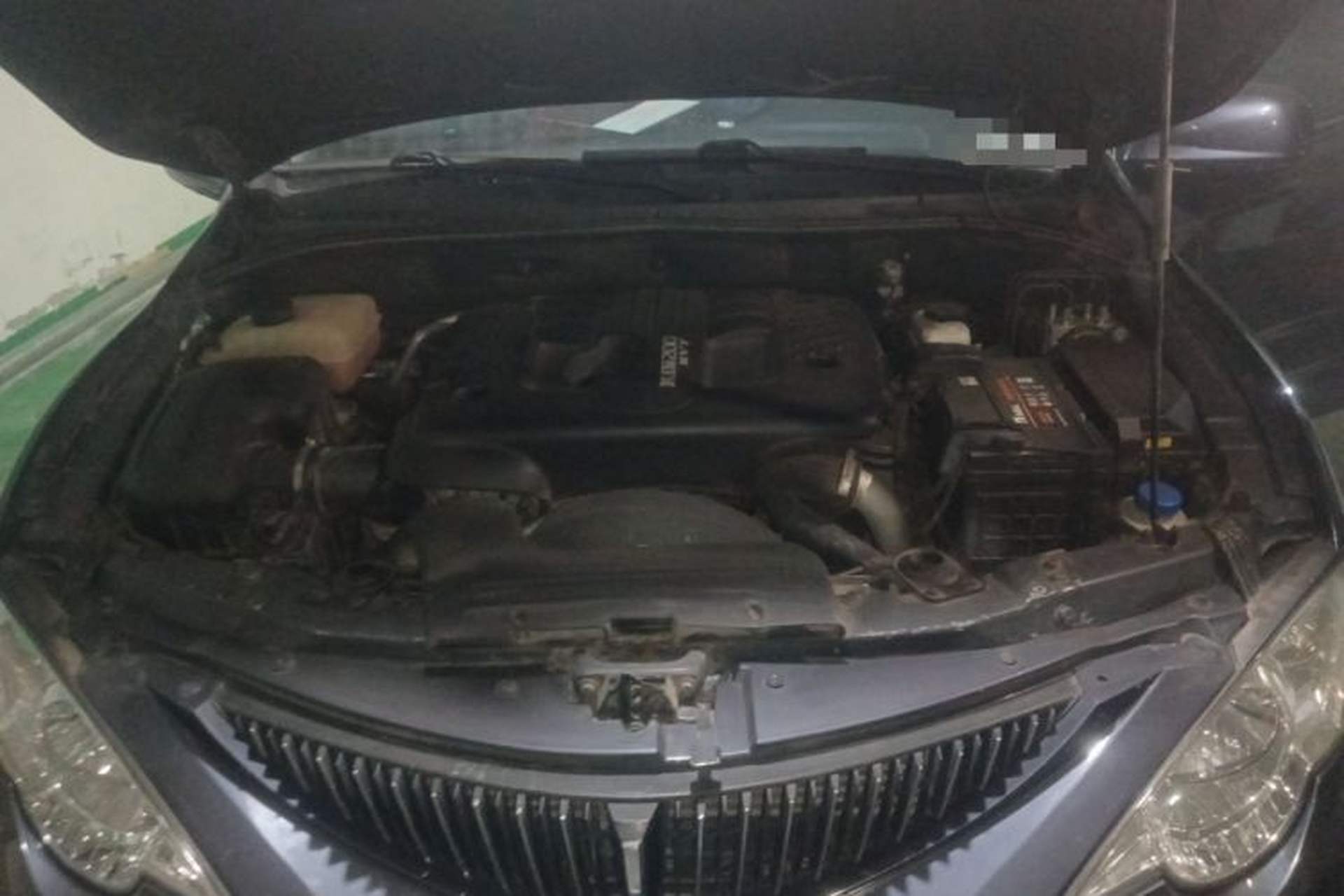 Used SsangYong Actyon 2011 2.0T Four-Wheel-Drive Luxury Diesel Edition Engine Bay