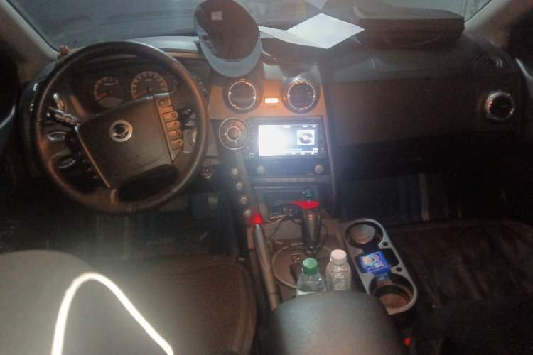 Used SsangYong Actyon 2011 2.0T Four-Wheel-Drive Luxury Diesel Edition Interior 2