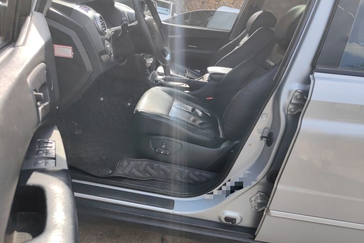 Used SsangYong Actyon 2011 2.0T Four-Wheel-Drive Luxury Diesel Edition Driver Seat