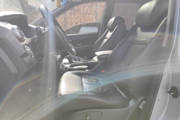Used SsangYong Actyon 2011 2.0T Four-Wheel-Drive Luxury Diesel Edition Left Front Seat