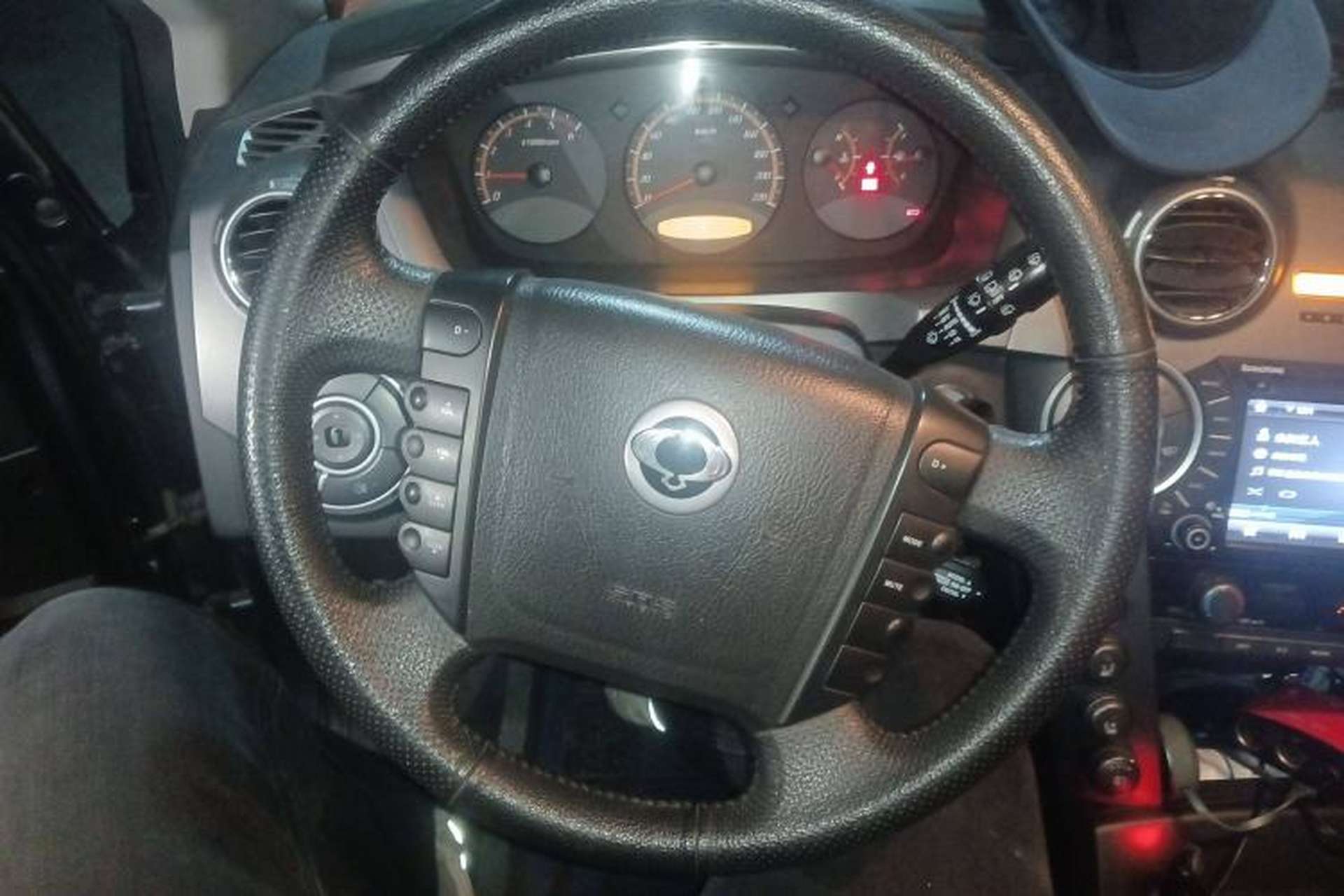 Used SsangYong Actyon 2011 2.0T Four-Wheel-Drive Luxury Diesel Edition Steering Wheel