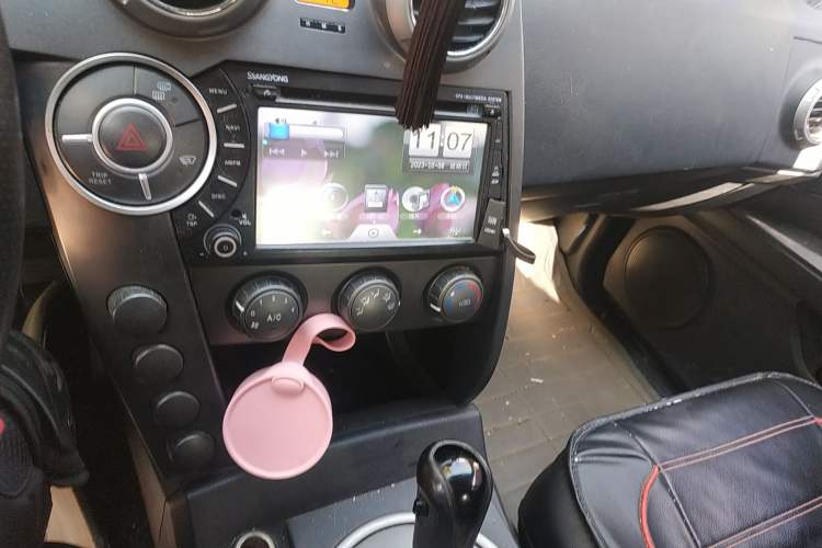 Used SsangYong Actyon 2011 2.0T Two-Wheel Drive Elite Diesel Edition Audio And AC Panel
