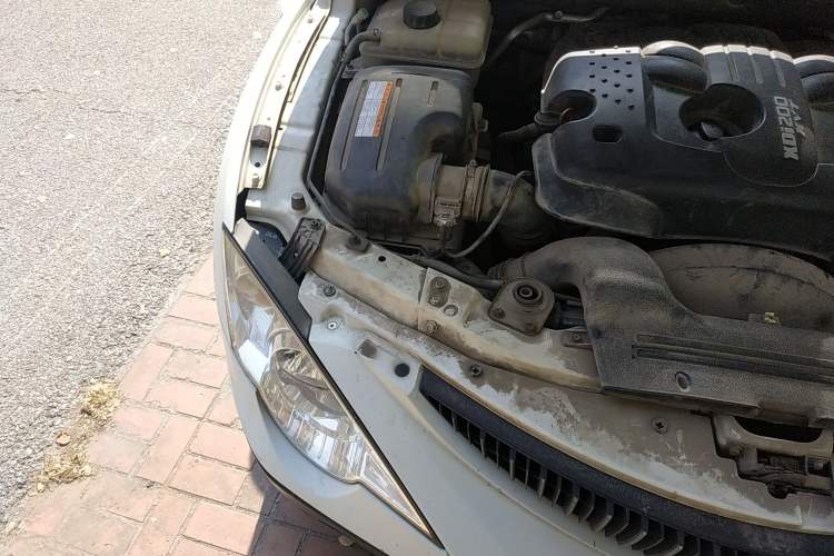 Used SsangYong Actyon 2011 2.0T Two-Wheel Drive Elite Diesel Edition Engine Bay Right