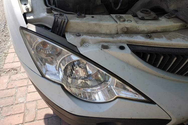 Used SsangYong Actyon 2011 2.0T Two-Wheel Drive Elite Diesel Edition Right Front Headlight