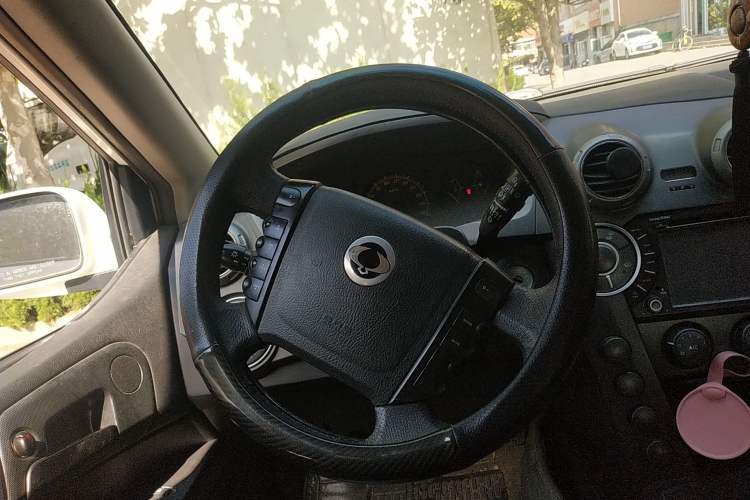 Used SsangYong Actyon 2011 2.0T Two-Wheel Drive Elite Diesel Edition Steering Wheel