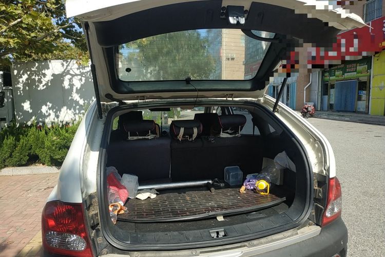 Used SsangYong Actyon 2011 2.0T Two-Wheel Drive Elite Diesel Edition Trunk