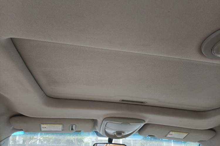 Used SsangYong Actyon 2014 2.3L Two-Wheel Drive Automatic Comfort Edition Gasoline-powered Headliner