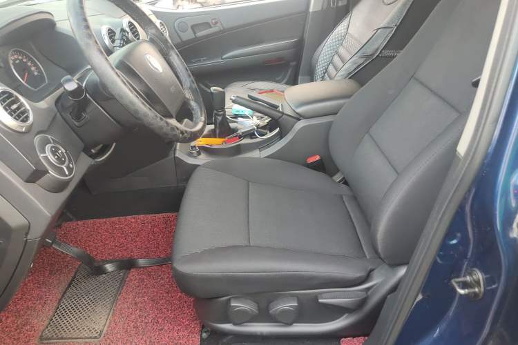Used SsangYong Actyon 2014 2.3L Two-Wheel Drive Manual Transmission Entry-Level Gasoline Version Left Front Seat