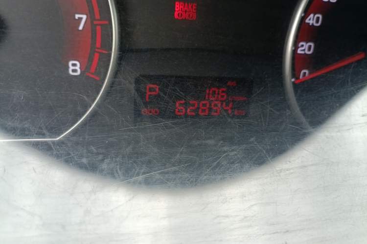 Used SsangYong Actyon 2014 2.3L Two-Wheel Drive Automatic Comfort Edition Gasoline-powered Odometer Close Up