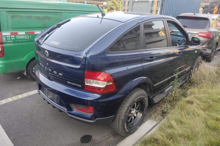 Used SsangYong Actyon 2014 2.3L Two-Wheel Drive Manual Transmission Entry-Level Gasoline Version Rear Right 45 Deg