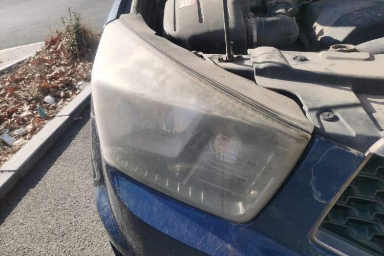 Used SsangYong Actyon 2014 2.3L Two-Wheel Drive Automatic Elite Gasoline Version Right Front Headlight