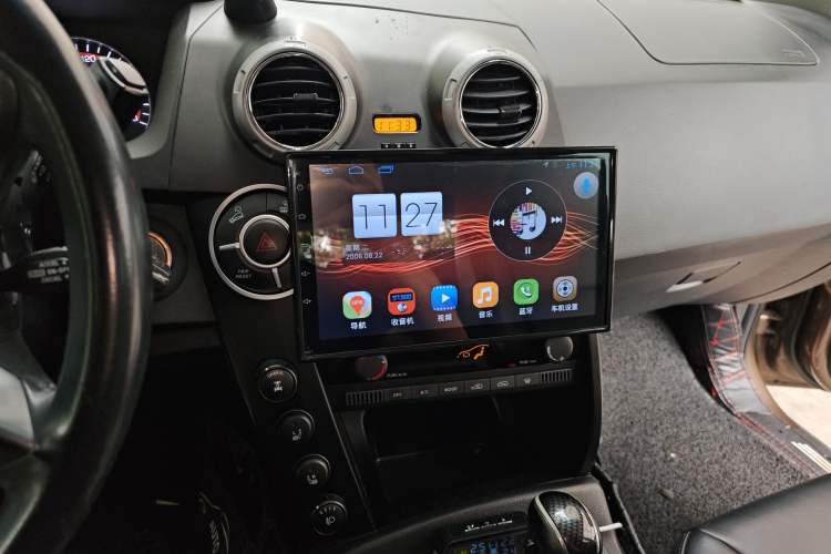 Used SsangYong Actyon 2014 2.0T Four-Wheel Drive Automatic Luxury Diesel Edition Audio And AC Panel