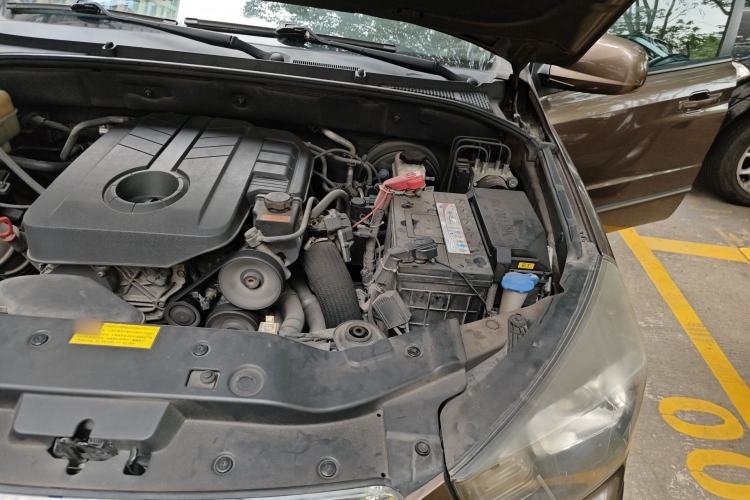 Used SsangYong Actyon 2014 2.0T Four-Wheel Drive Automatic Luxury Diesel Edition Engine Bay Left
