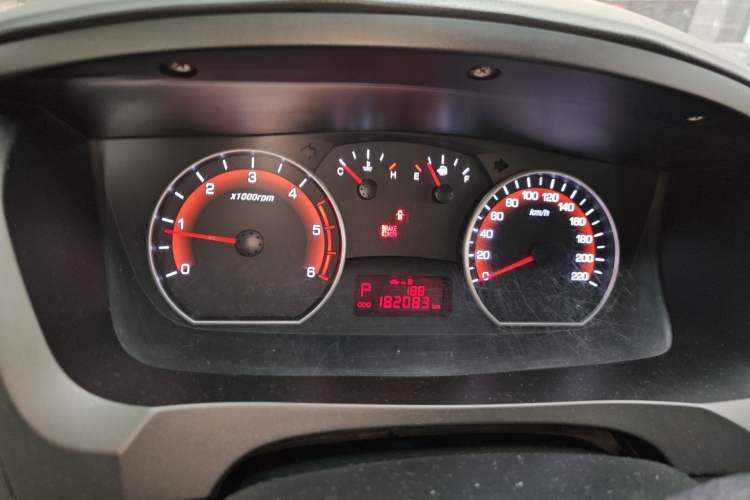 Used SsangYong Actyon 2014 2.0T Four-Wheel Drive Automatic Luxury Diesel Edition Instrument Cluster