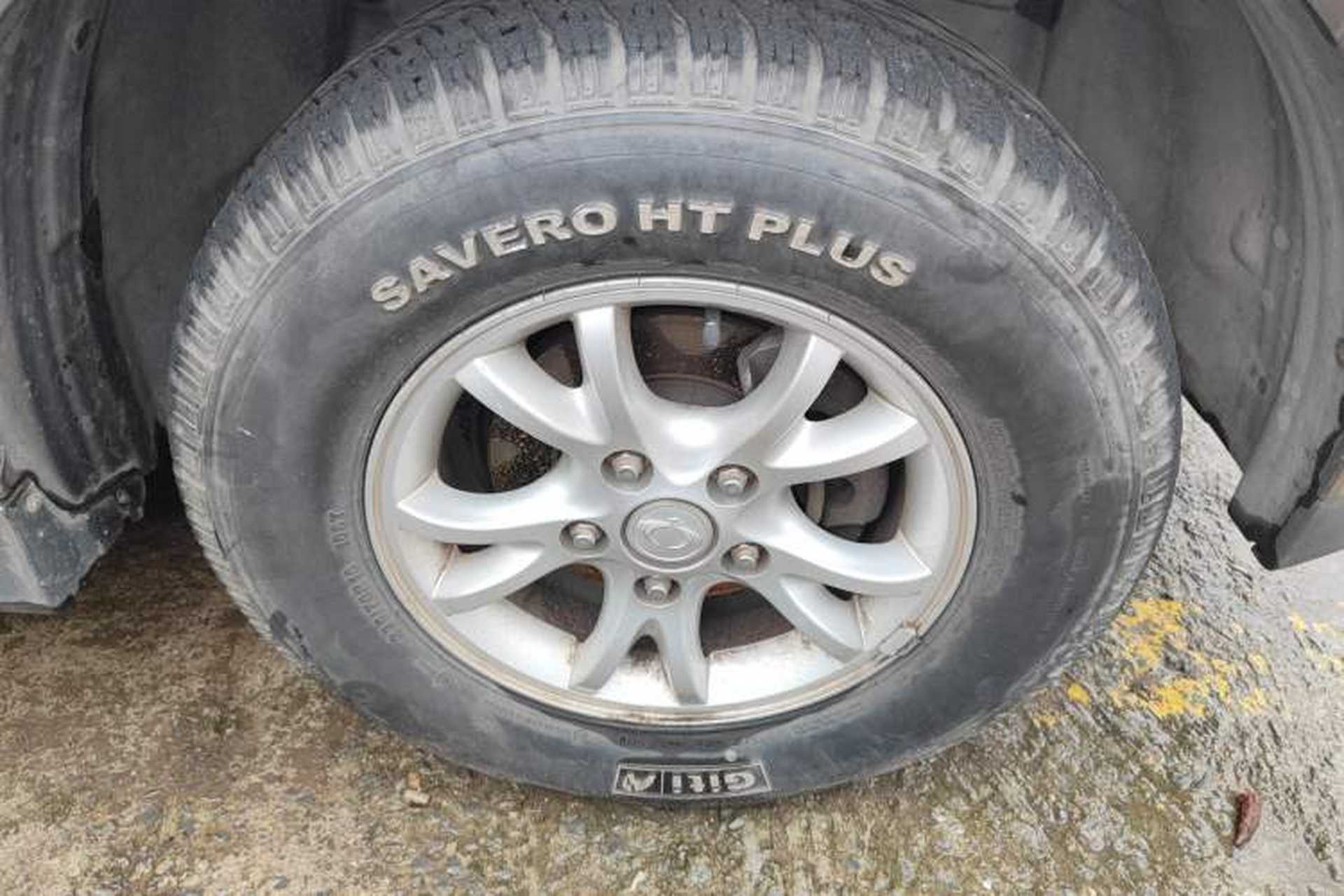 Used SsangYong Actyon 2014 2.3L Two-Wheel Drive Automatic Comfort Edition Gasoline-powered Right Front Wheel Hub