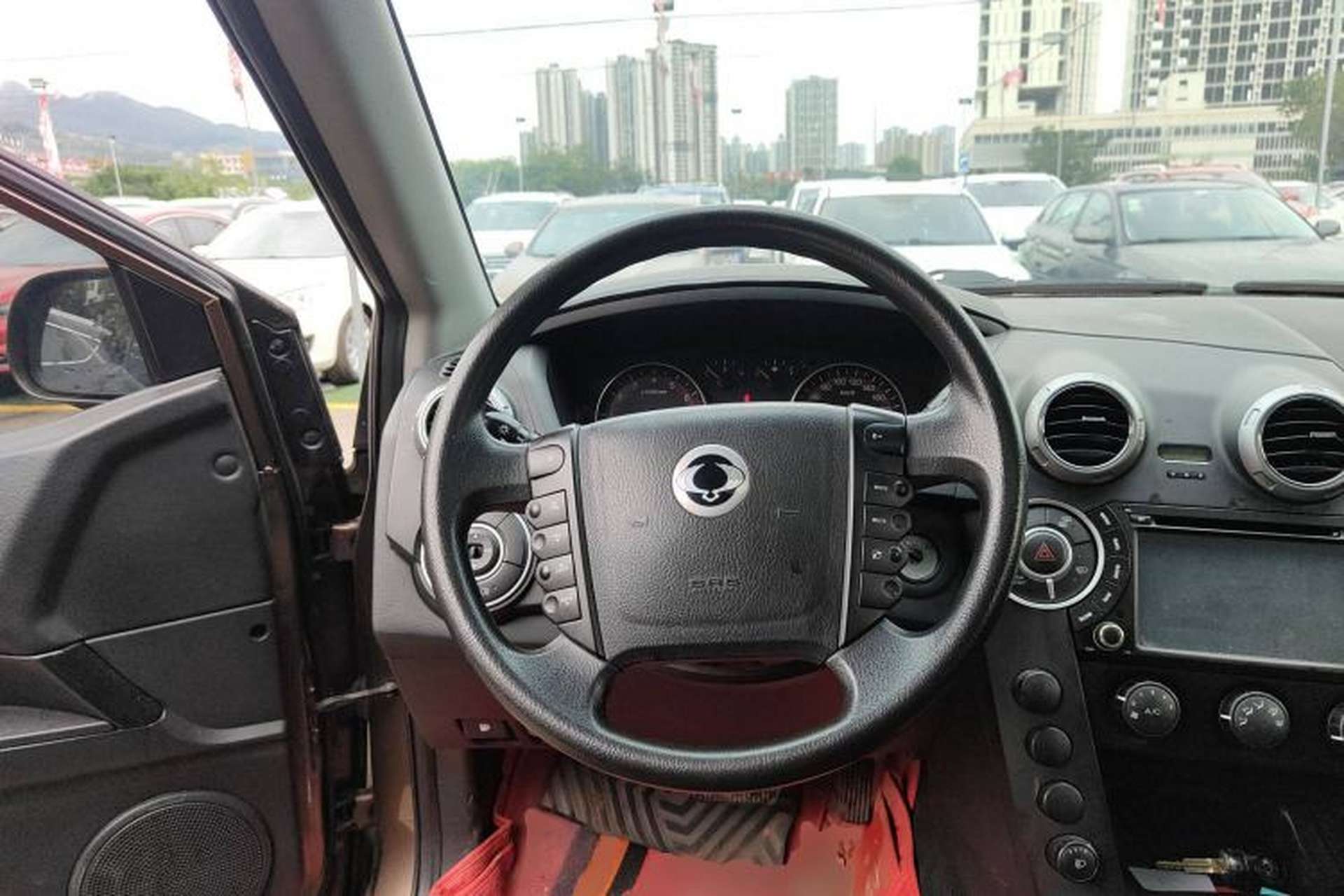 Used SsangYong Actyon 2014 2.3L Two-Wheel Drive Automatic Comfort Edition Gasoline-powered Steering Wheel
