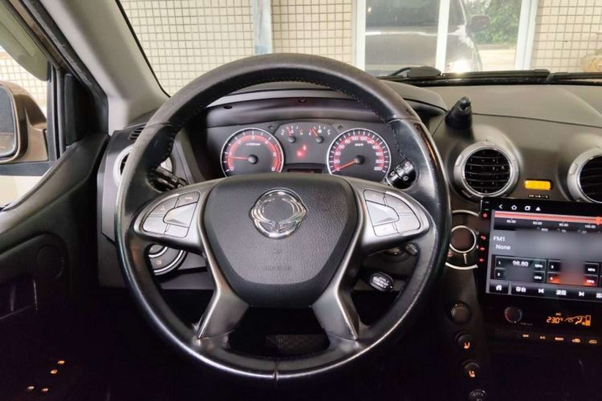 Used SsangYong Actyon 2014 2.0T Four-Wheel Drive Automatic Luxury Diesel Edition Steering Wheel