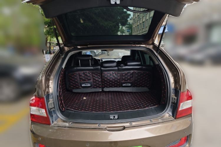 Used SsangYong Actyon 2014 2.0T Four-Wheel Drive Automatic Luxury Diesel Edition Trunk