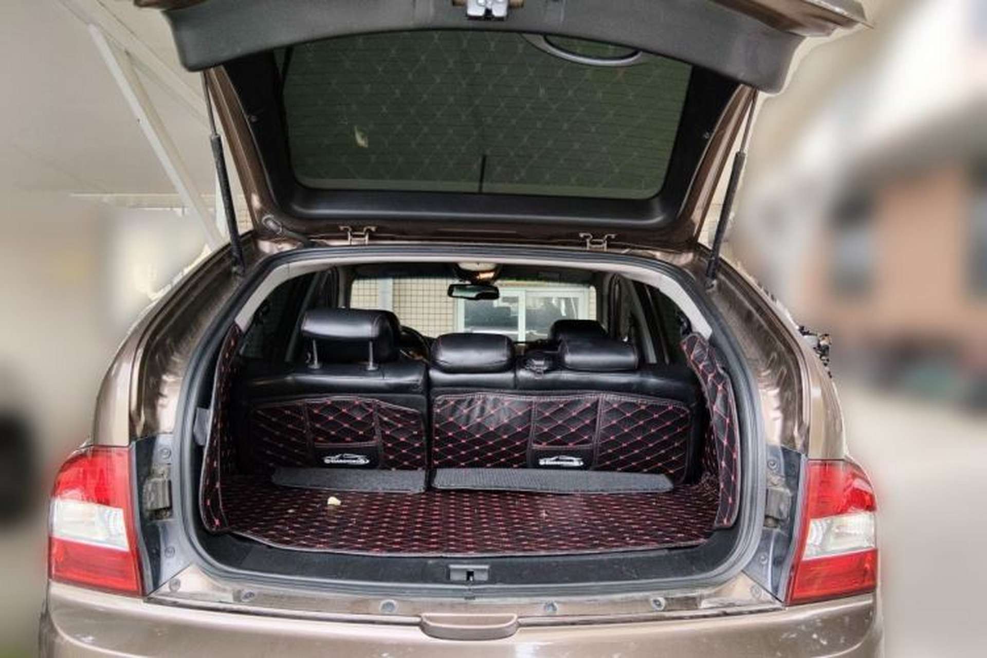 Used SsangYong Actyon 2014 2.0T Four-Wheel Drive Automatic Luxury Diesel Edition Trunk