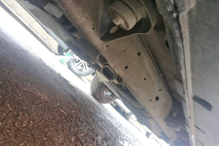 Used SsangYong Actyon 2014 2.3L Two-Wheel Drive Automatic Comfort Edition Gasoline-powered Chassis Front Left