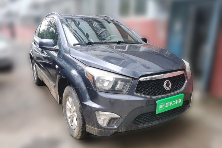 Used SsangYong Actyon 2014 2.3L Two-Wheel Drive Automatic Comfort Edition Gasoline-powered Front Right 45 Deg