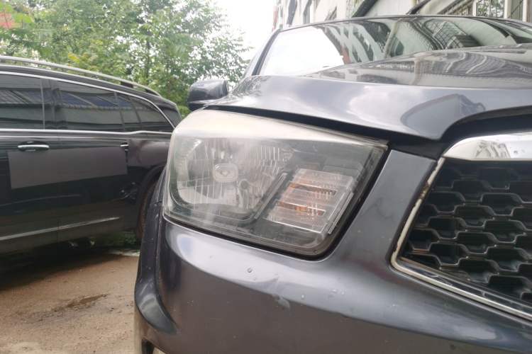 Used SsangYong Actyon 2014 2.3L Two-Wheel Drive Automatic Comfort Edition Gasoline-powered Right Front Headlight