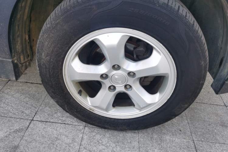 Used SsangYong Actyon 2014 2.0T Four-Wheel Drive Automatic Luxury Diesel Edition Right Front Wheel Hub